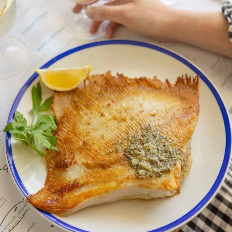 🌊 Deep-Sea Stingray Wings(Premium Thick-Cut) — The Ultimate "Crunch" Experience in SG!